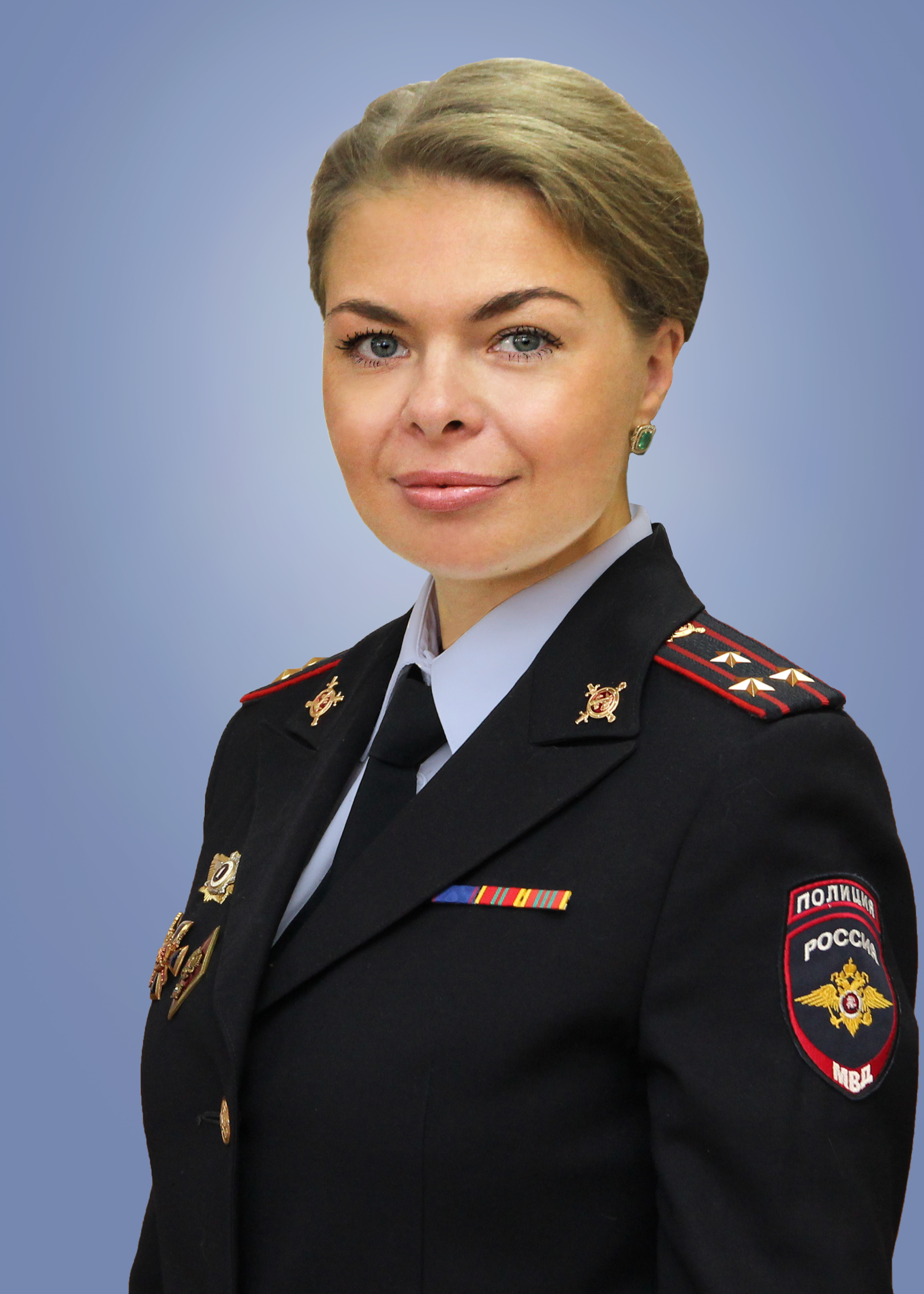             Демидова-Петрова Елизавета Викторовна
    